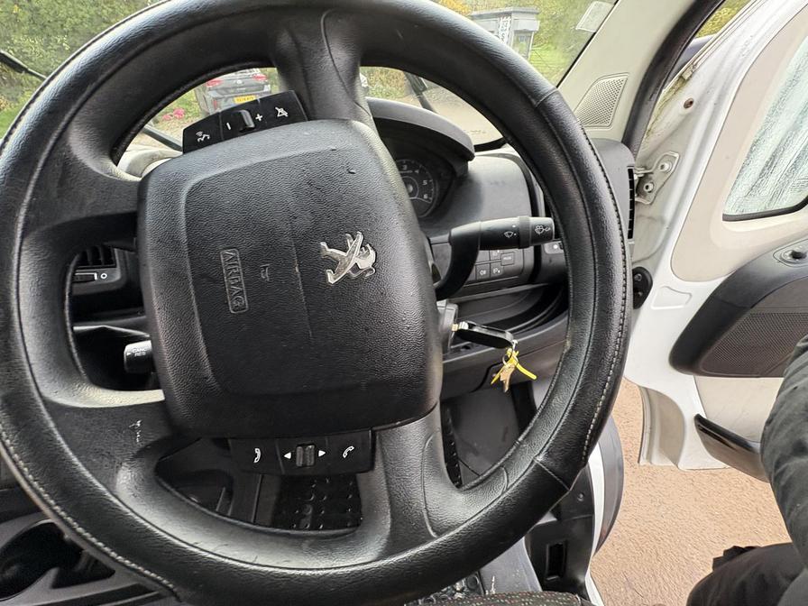 2017 Peugeot Boxer – Model: Boxer 435 Professional L4H2 Blue HDi – OY67EEX