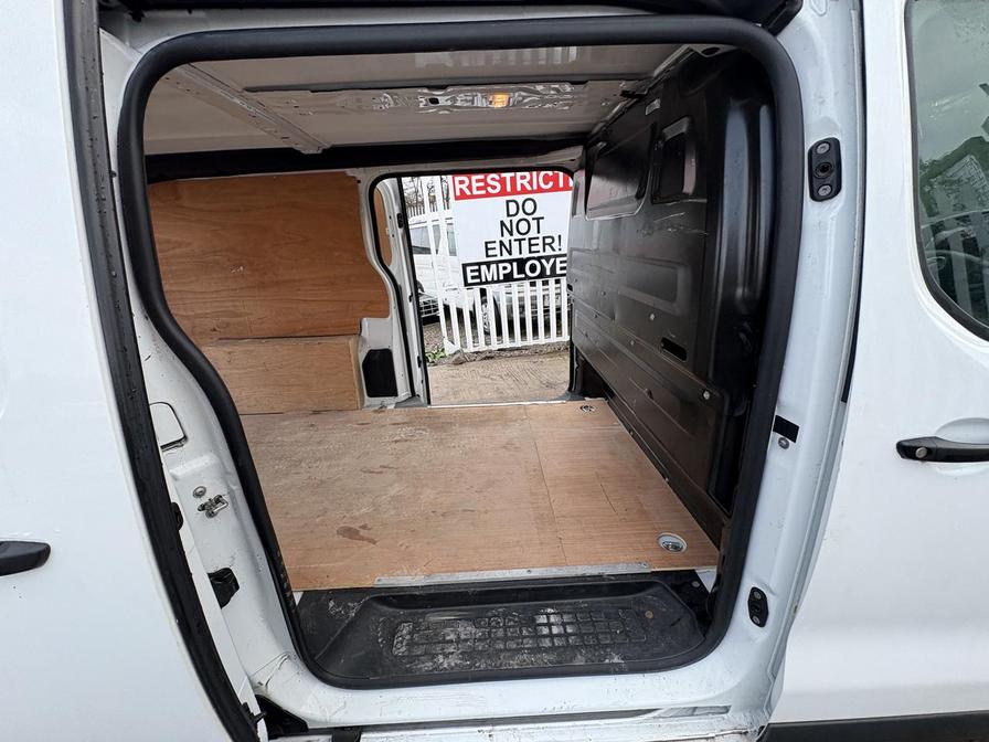 2021 Vauxhall Vivaro – Model: Vivaro 2900 Dynamic S/S – DL21ZUD