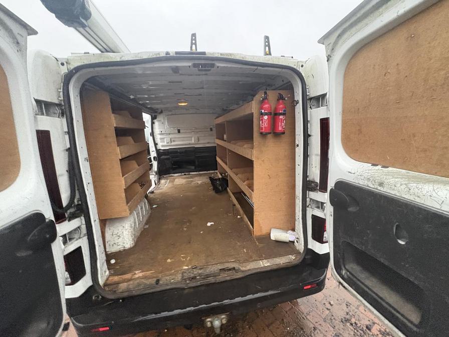 2017 Renault Trafic – Model: Trafic LL29 Sport Nav Energy dCi – AE67VVP