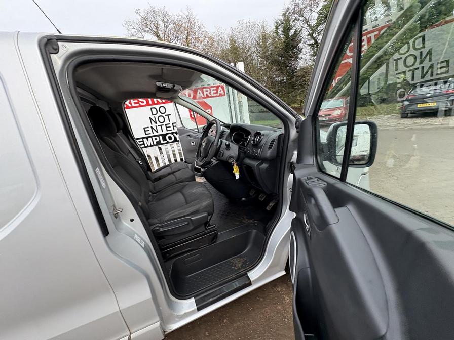 2014 Vauxhall Vivaro – Model: Vivaro  2700 Sportive CDTI – FP64WPW