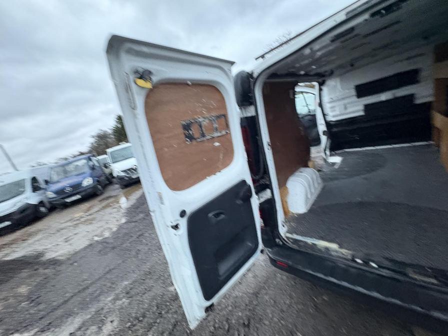 2016 Vauxhall Vivaro – Model: Vivaro  2700 CDTI – DN66LHA