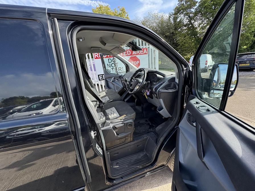 2016 Ford Transit Custom – Model: Transit Custom 270 Limited – YT66URG