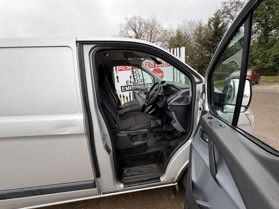 2014 Ford Transit Custom – Model: Transit Custom 270 Trend E-Tech – GX64UNN