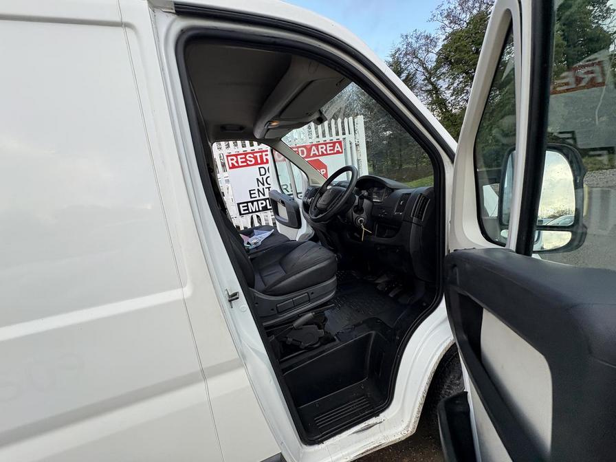 2017 Peugeot Boxer – Model: Boxer 333 Professional L1H1 Blue HDi – FY67NKC