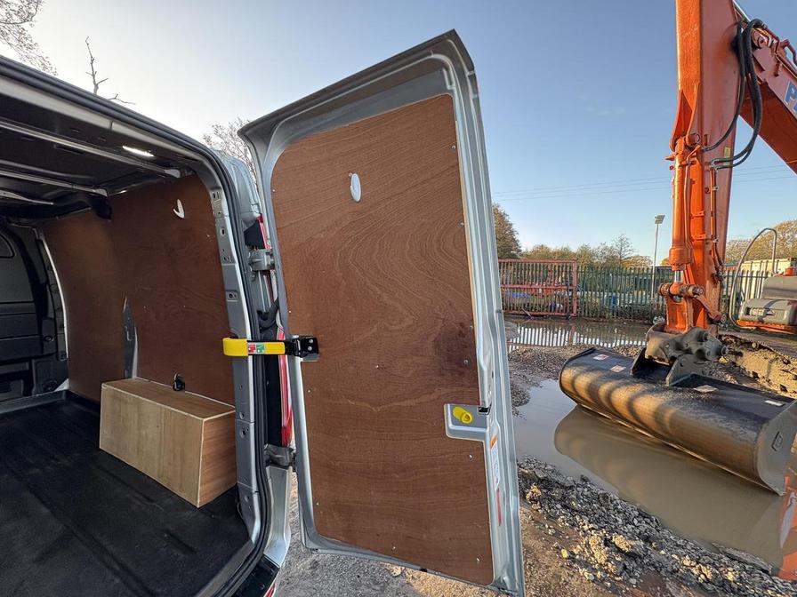 2021 Ford Transit Custom – Model: Transit Custom 280 Limited EcoBlue – FL21ZLN