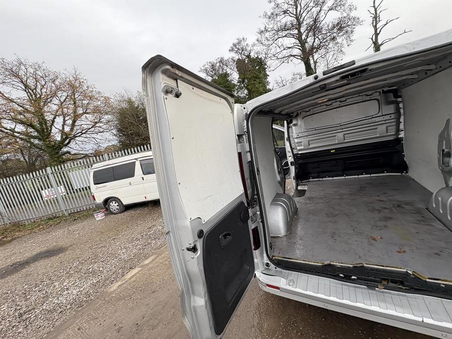 2014 Vauxhall Vivaro – Model: Vivaro  2700 Sportive CDTI – FP64WPW