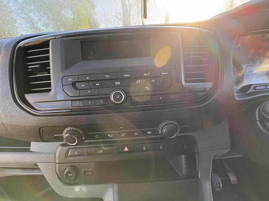 2019 Vauxhall Vivaro – Model: Vivaro 2900 Edition S/S – FL69XCB