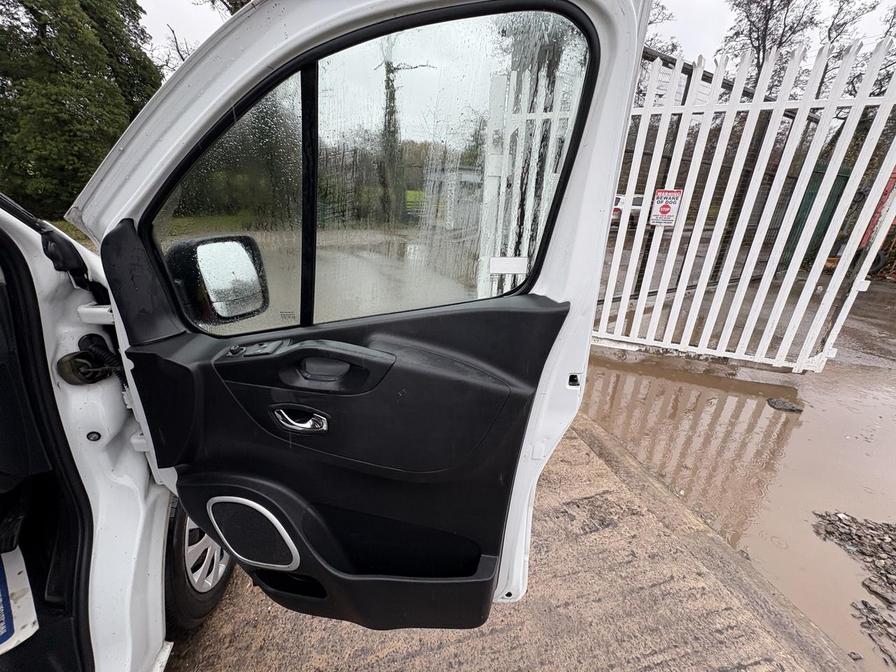 2018 Vauxhall Vivaro – Model: Vivaro  2900 Sportive CDTi – DY68XLU