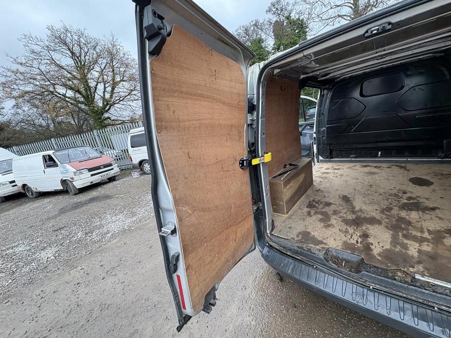 2014 Ford Transit Custom – Model: Transit Custom 270 Trend E-Tech – GX64UNN