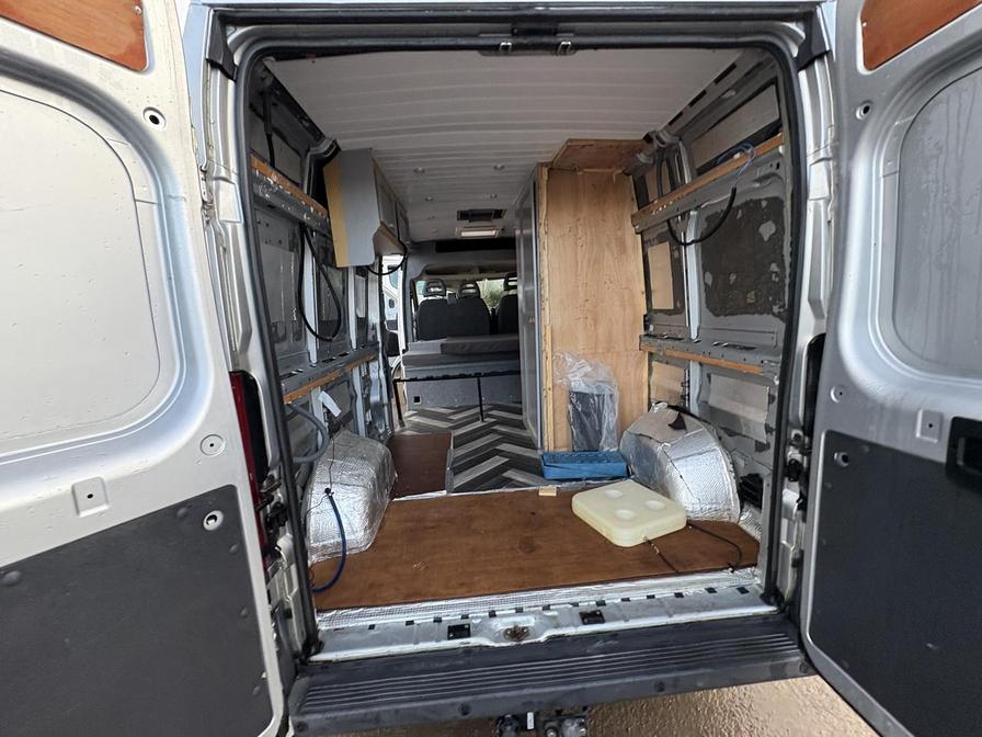 2015 Citroen Relay – Model: Relay 35 L3H2 Enterprise HDi – YK65VMD