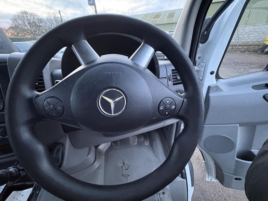 2015 Mercedes-Benz Sprinter – Model: Sprinter 316 CDI – HX64DHO