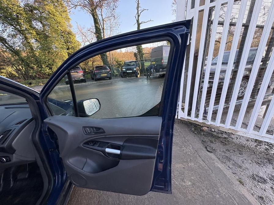 2018 Ford Transit Connect – Model: Transit Connect 230 Trend TDCi Auto – AF68BVJ/RF06RMF