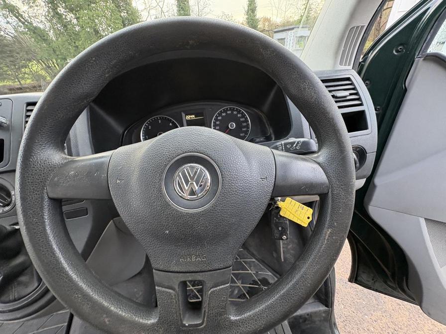 2015 Volkswagen Transporter – Model: Transporter T30 Startline TDI Auto – RJ15MXX