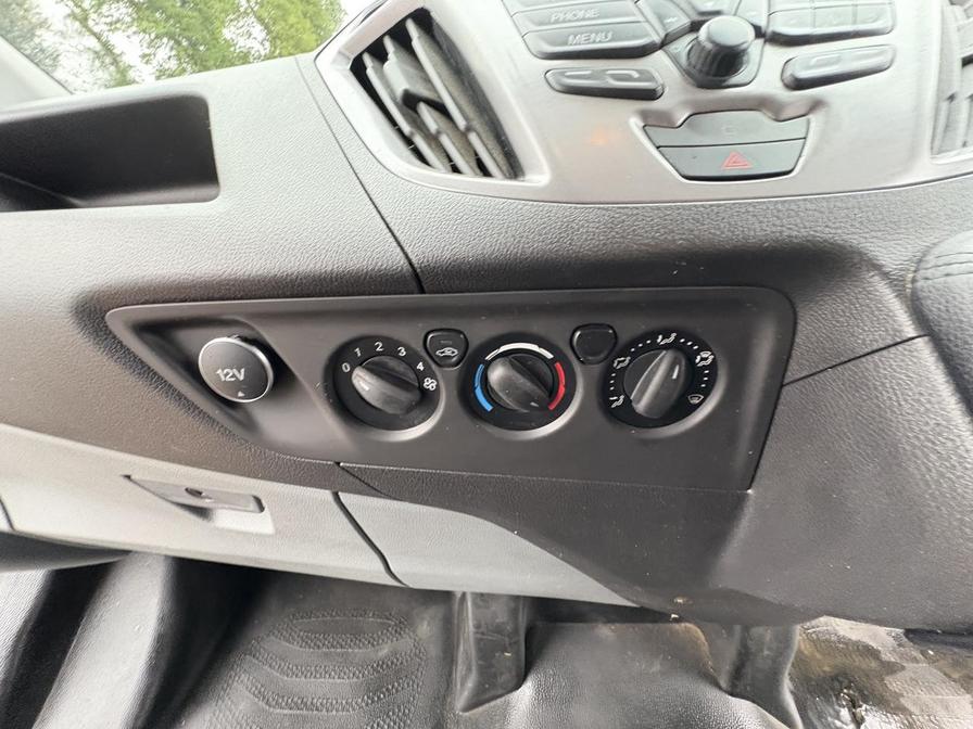 2014 Ford Transit Custom – Model: Transit Custom 270 Trend E-Tech – GX64UNN