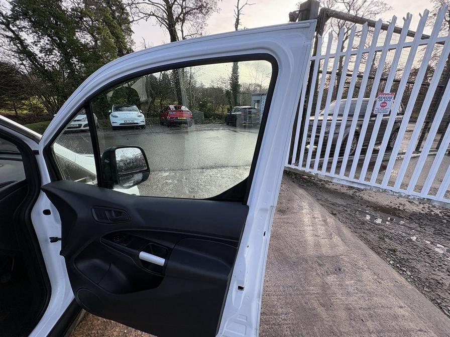 2017 Ford Transit Connect – Model: Transit Connect 230 – YK67WNT