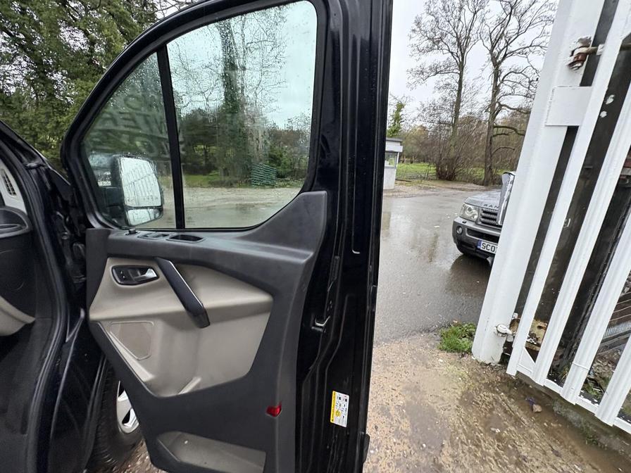 2017 Ford Transit Custom – Model: Transit Custom 310 Limited – MD17UHM