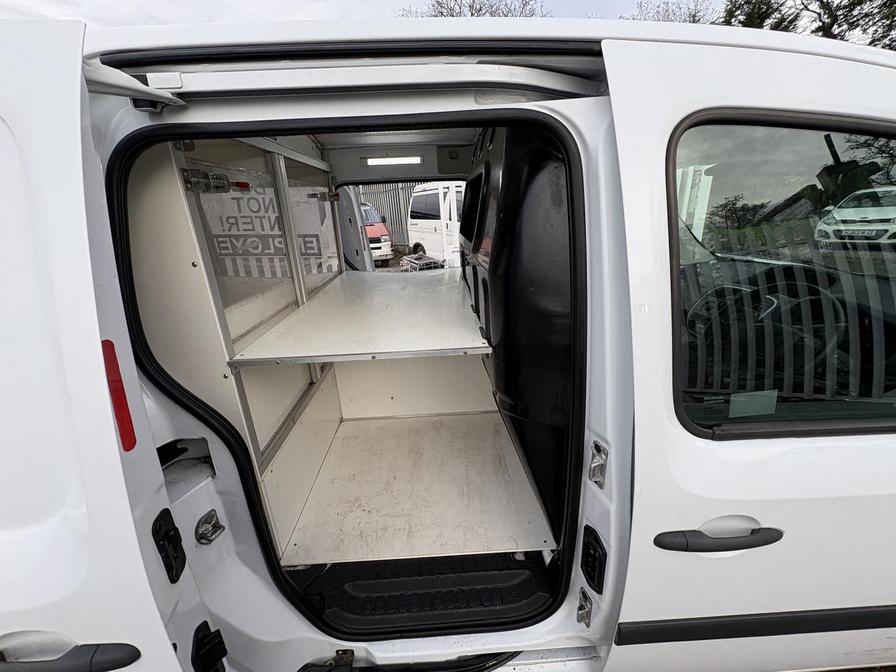 2017 Renault Kangoo Maxi – Model: Kangoo Maxi LL21 Business+ Energy dCi – FJ17EYG