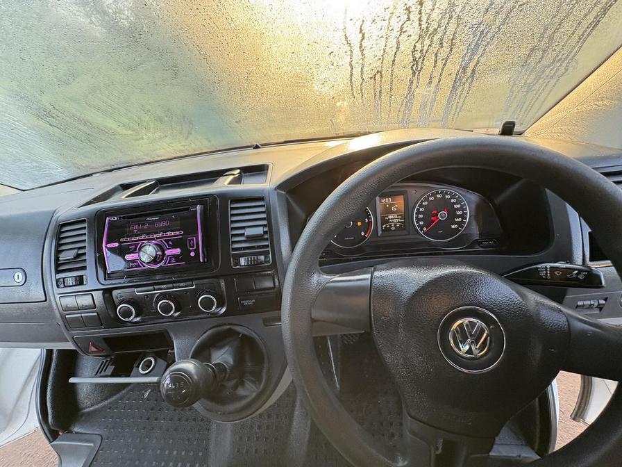 2014 Volkswagen Transporter – Model: Transporter T32 Startline TDI BlueMotion Technology – AK14WUG