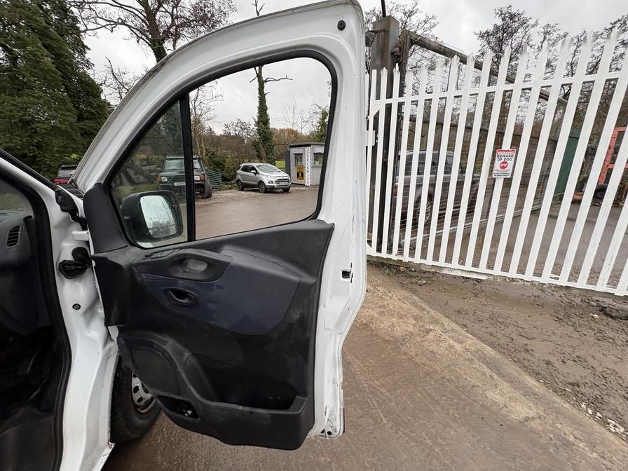 2016 Vauxhall Vivaro – Model: Vivaro  2700 CDTI – DT65UMD