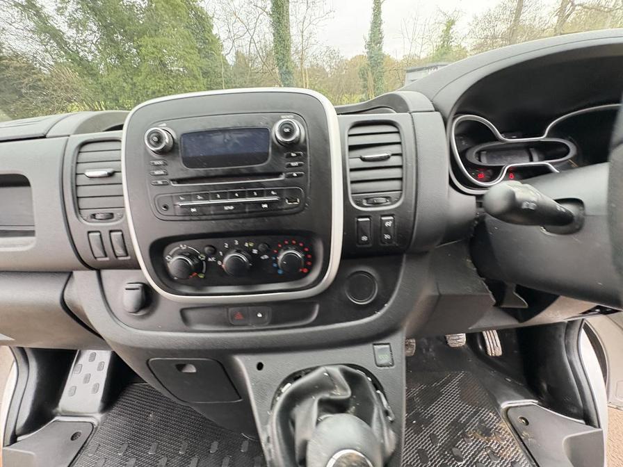 2014 Vauxhall Vivaro – Model: Vivaro  2700 Sportive CDTI – FP64WPW