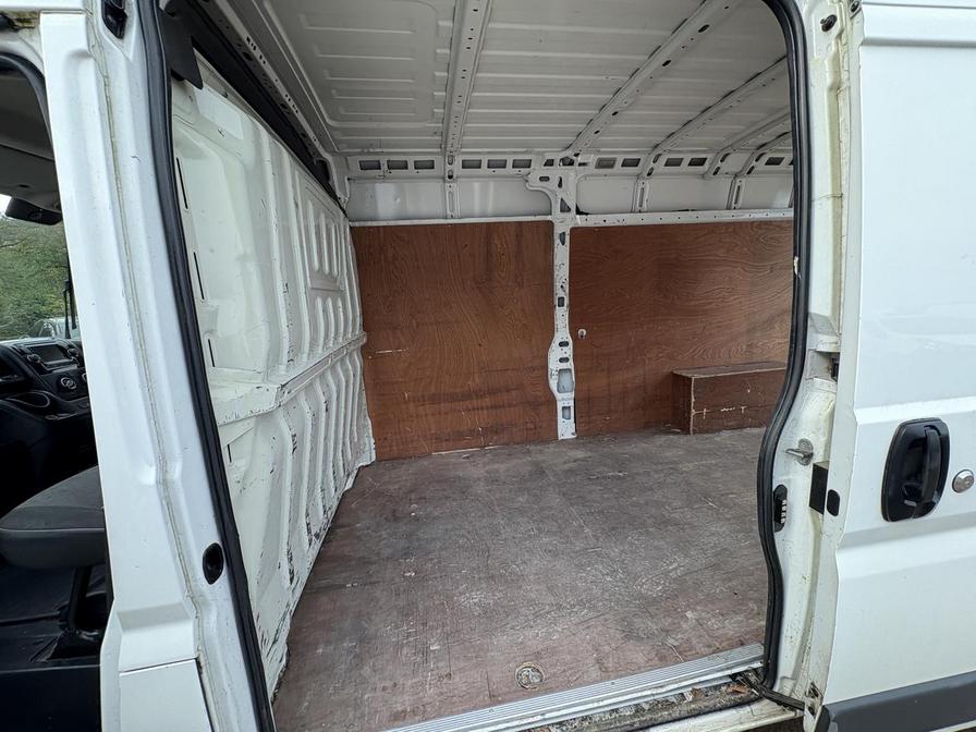 2017 Peugeot Boxer – Model: Boxer 435 Professional L4H2 Blue HDi – OY67EEX