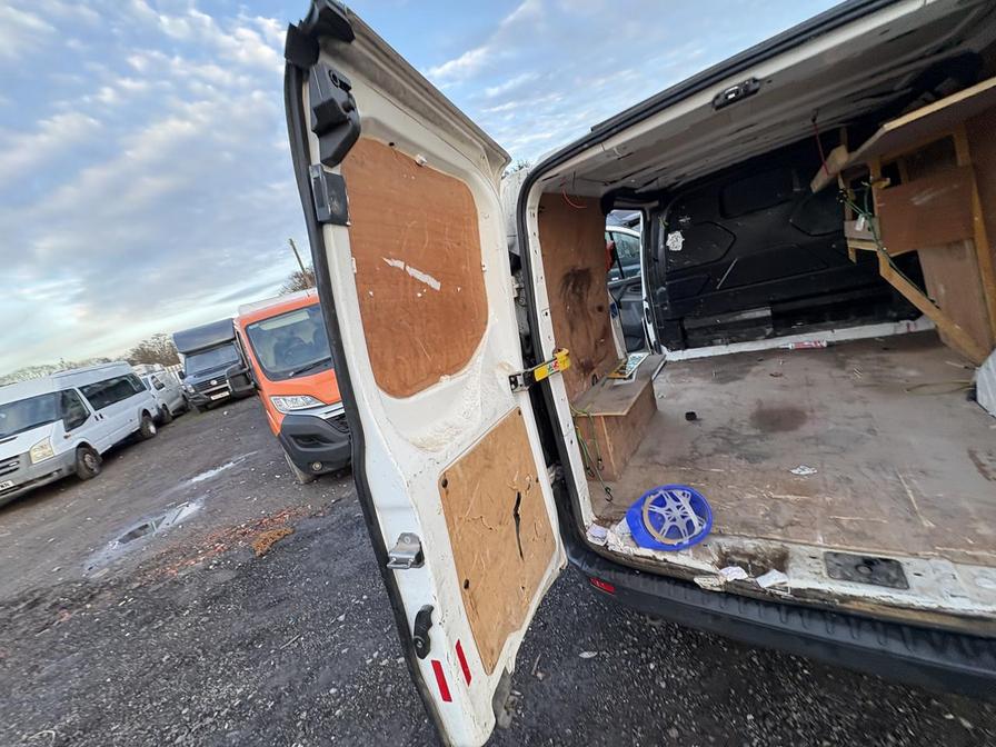 2016 Ford Transit Custom – Model: Transit Custom 290 E-Tech – BU16OCP