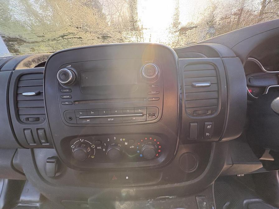 2017 Vauxhall Vivaro – Model: Vivaro  2700 Sportive CDTI – DU67WNJ