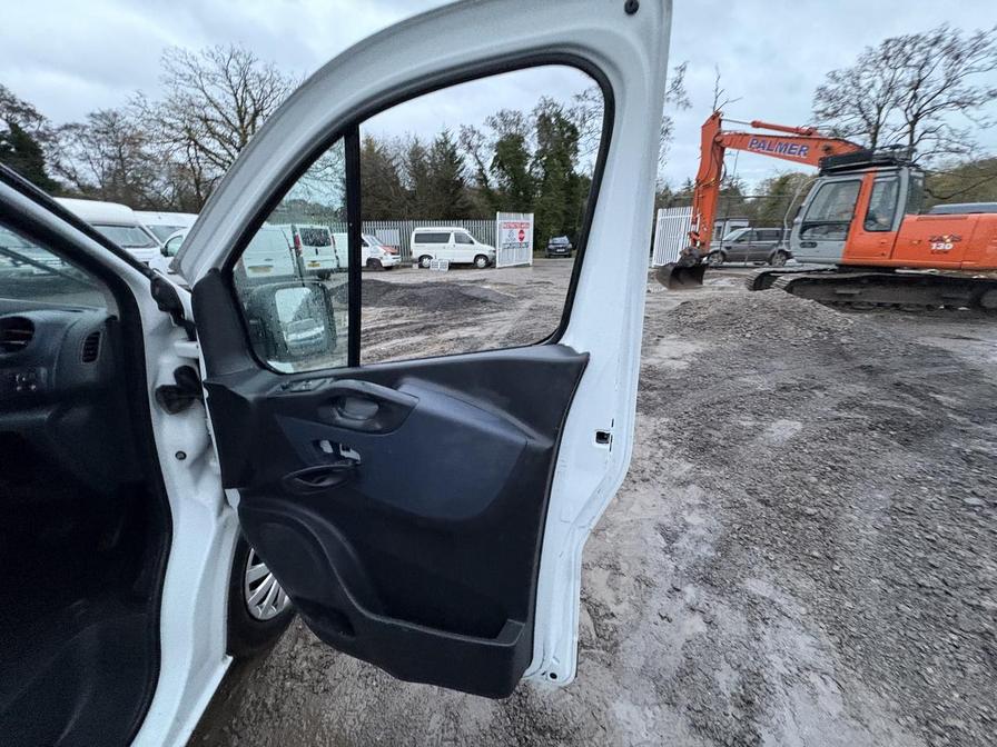 2016 Vauxhall Vivaro – Model: Vivaro  2700 CDTI – DN66LHA
