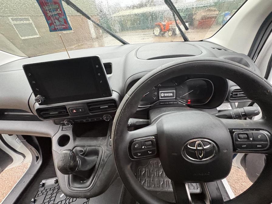 2021 Toyota Proace City – Model: Proace City Icon – SH21AHE