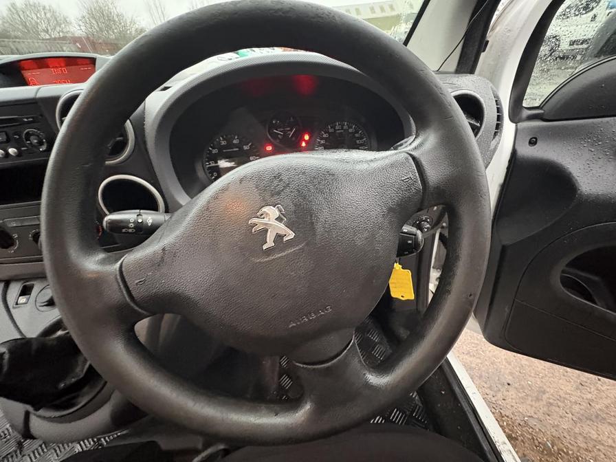 2016 Peugeot Partner – Model: Partner CRC HDi – NV65XFN