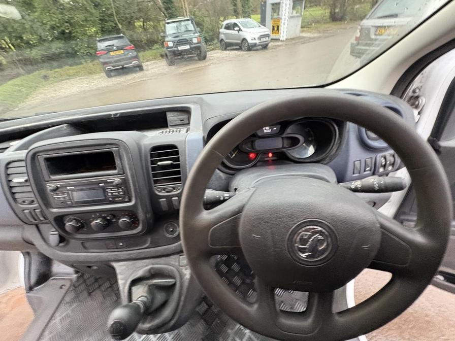 2016 Vauxhall Vivaro – Model: Vivaro  2700 CDTI – DT65UMD