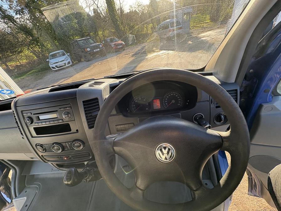 2009 Volkswagen Crafter – Model: Crafter 35 Blue TDI 108 M – DX59HXG