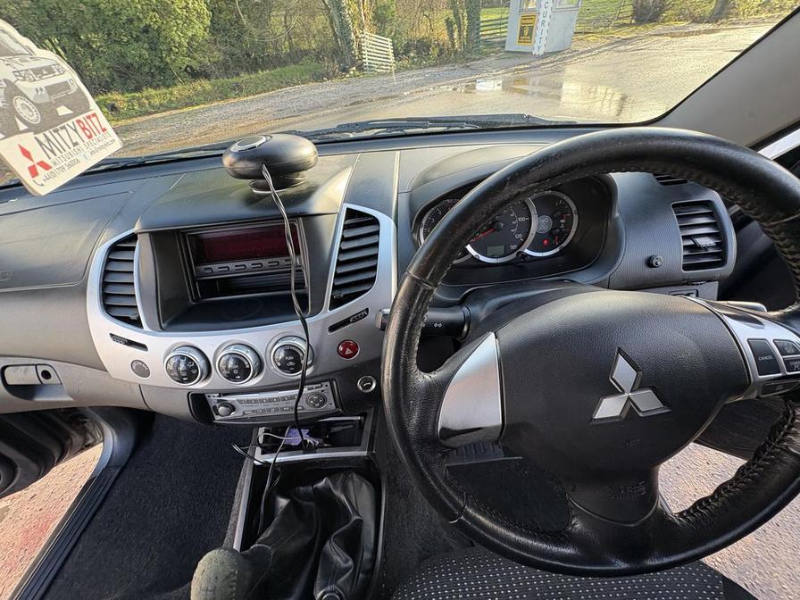 2015 Mitsubishi L200 – Model: L200 Challenger LWB Double Cab DI-D 4×4 – SL15CHX