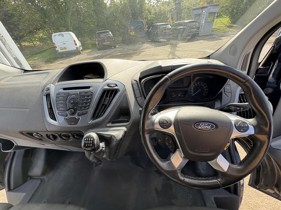 2016 Ford Transit Custom – Model: Transit Custom 270 Limited – YT66URG