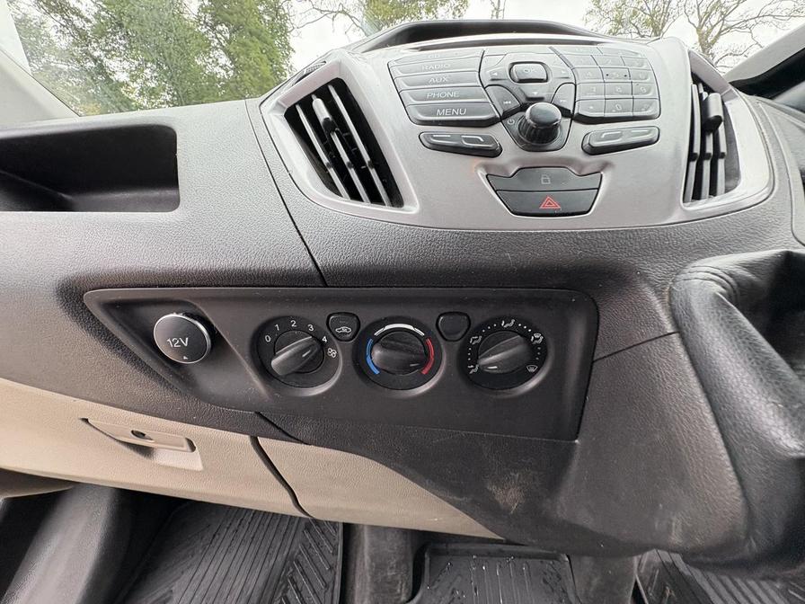 2015 Ford Transit Custom &#8211; Model: Transit Custom 270 Trend E-Tech &#8211; EX65HEV