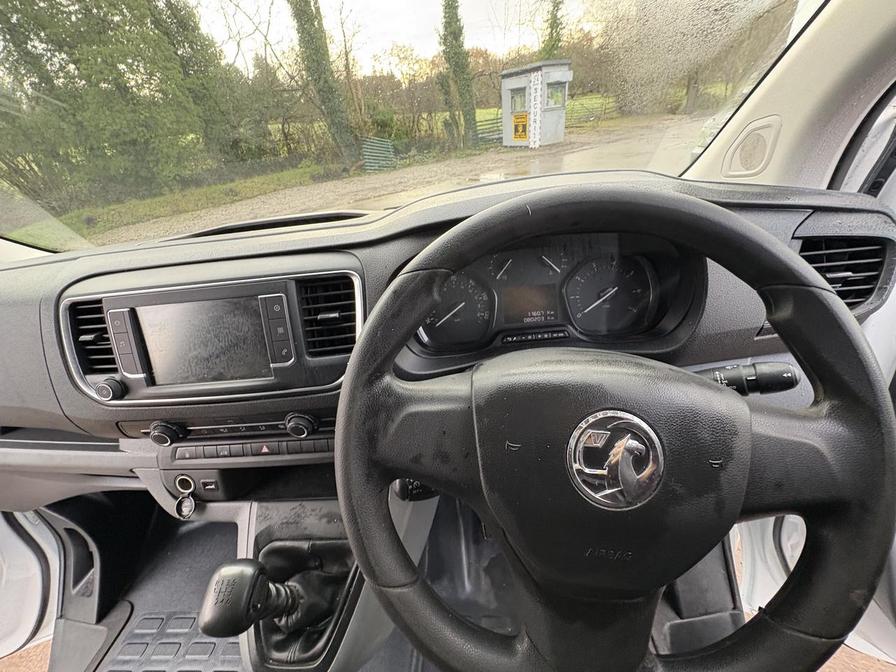 2021 Vauxhall Vivaro – Model: Vivaro 2900 Dynamic S/S – DL21ZUD