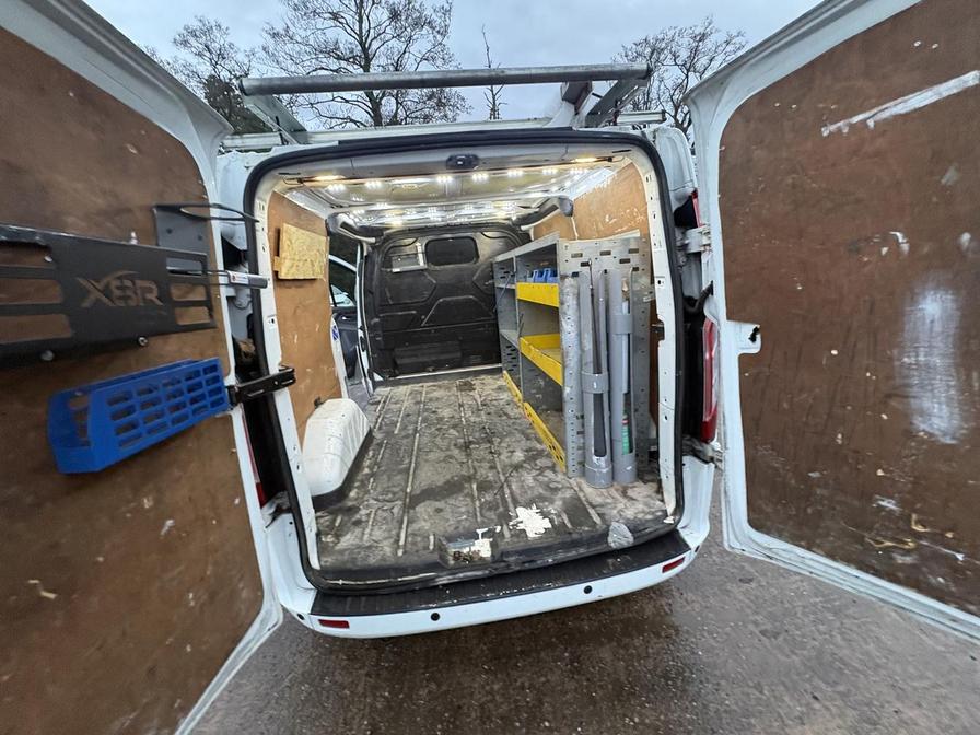 2015 Ford Transit Custom – Model: Transit Custom 290 Ltd E-Tech – GX15PZJ