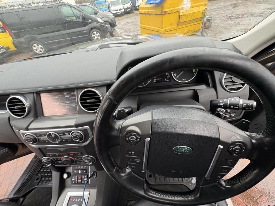 2011 Land Rover Discovery – Model: Discovery SDV6 Auto 255 – WR61LVV/V2MOF