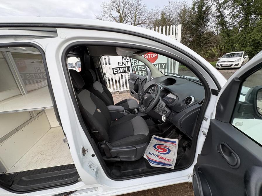 2017 Renault Kangoo Maxi – Model: Kangoo Maxi LL21 Business+ Energy dCi – FJ17EYG