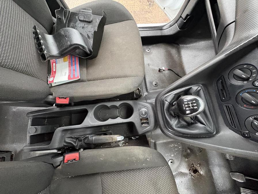 2017 Ford Transit Connect – Model: Transit Connect 230 – CP17YUB