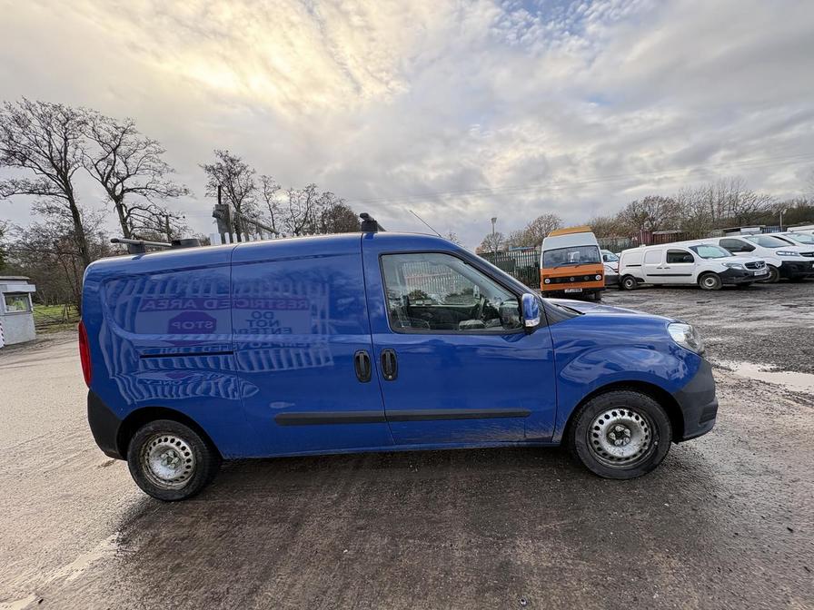 2016 Fiat Doblo Cargo – Model: Doblo SX MultiJet – BP16VBL