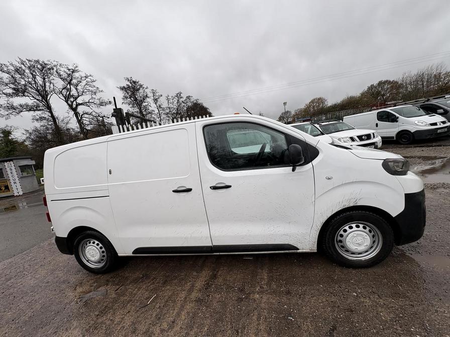 2018 Peugeot Expert – Model: Expert S Standard Blue HDi – NX18WGK