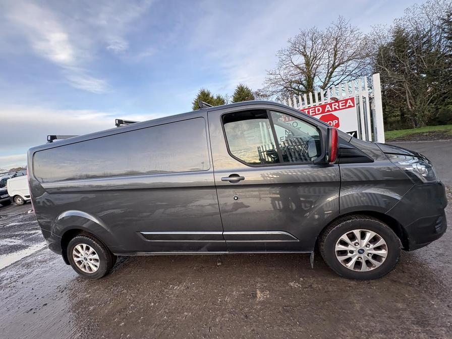 2018 Ford Transit Custom – Model: Transit Custom 300 Limited – P13HFE /YV68AJO