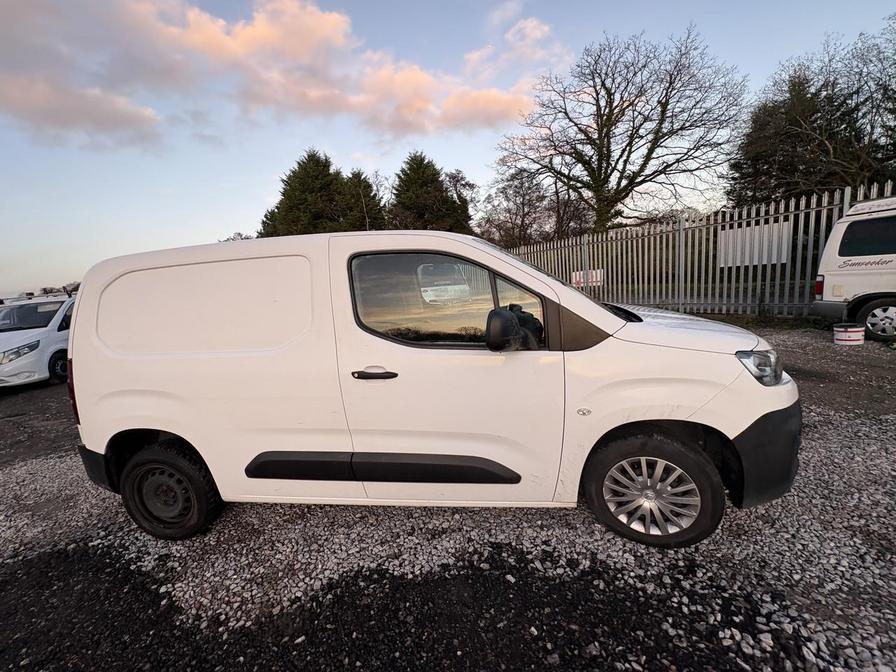 2020 Citroen Berlingo – Model: Berlingo 650 Enterprise Blue HDi S/S – V4JBK/LC70AHN