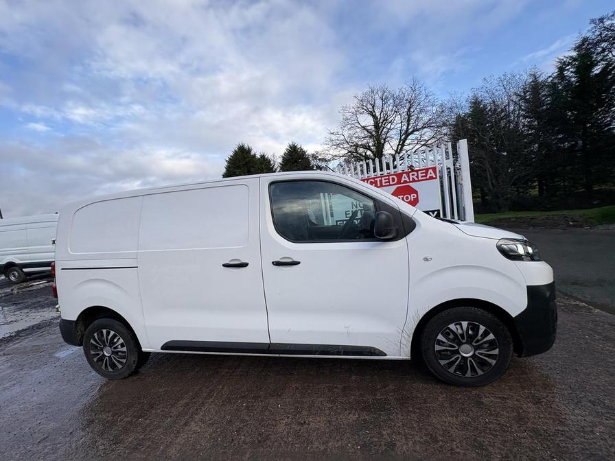 2019 Citroen Dispatch – Model: Dispatch 1400 Enterprise Blue HDi S/S – NG19GFO