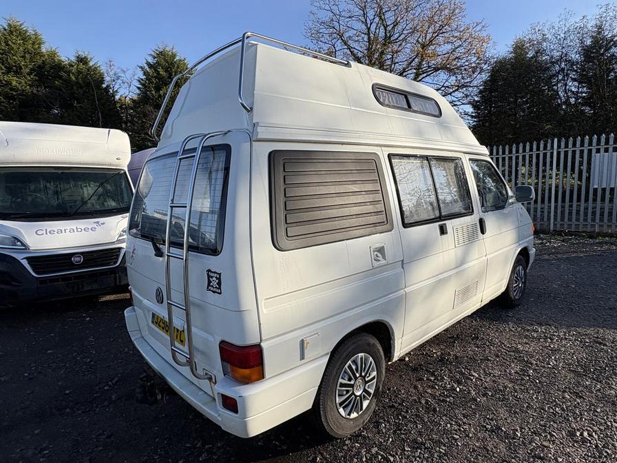 1992 Volkswagen Transporter – Model: Transporter 62 P SWB – J296DYC