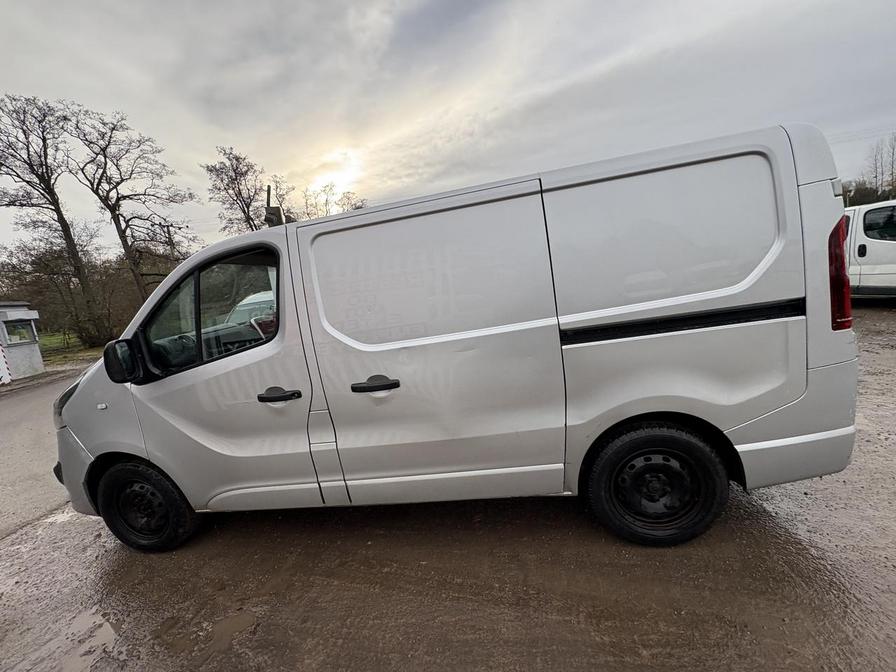 2014 Vauxhall Vivaro – Model: Vivaro  2700 Sportive CDTI – FP64WPW