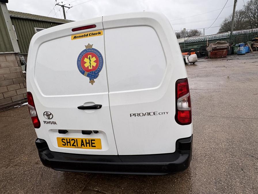 2021 Toyota Proace City – Model: Proace City Icon – SH21AHE