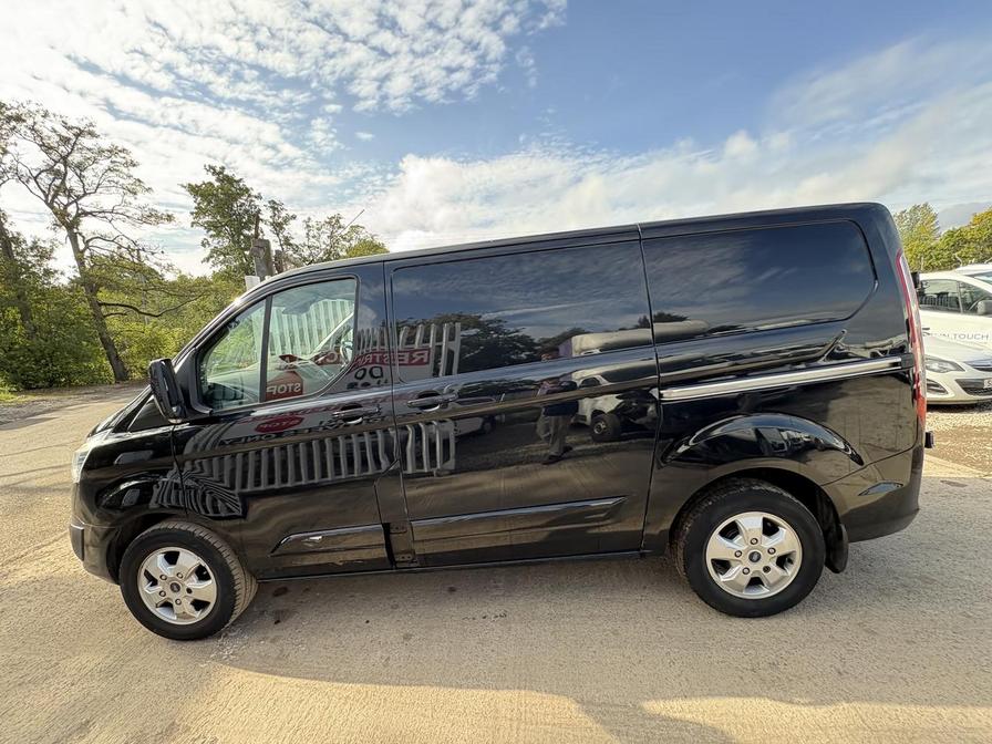 2016 Ford Transit Custom – Model: Transit Custom 270 Limited – YT66URG