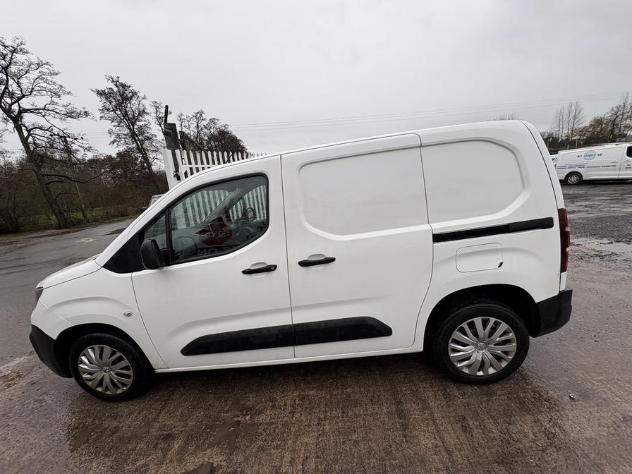 2020 Peugeot Partner – Model: Partner Professional L1 Blue HDi – SG20KFL